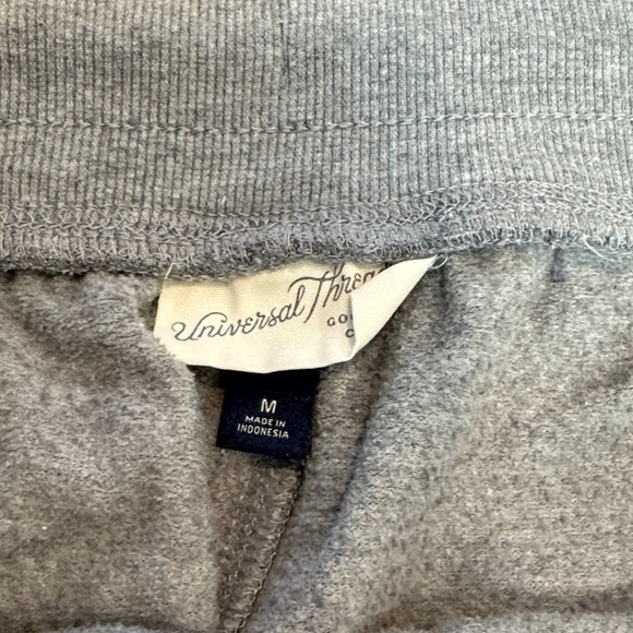 Universal Thread jogger - Picture 2 of 3